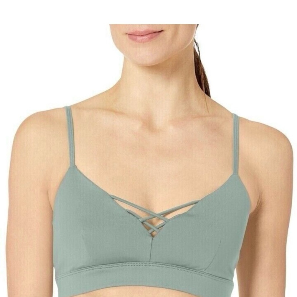 Alo yoga interlace sports bra sage green size small